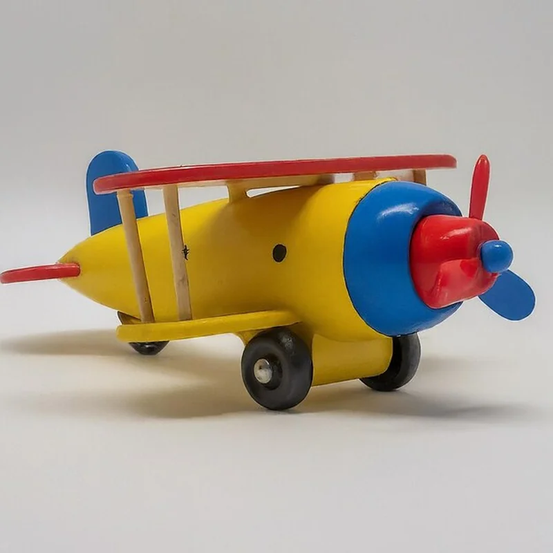 Jakie zabawki do samolotu zabrać w podróż? Praktyczne porady